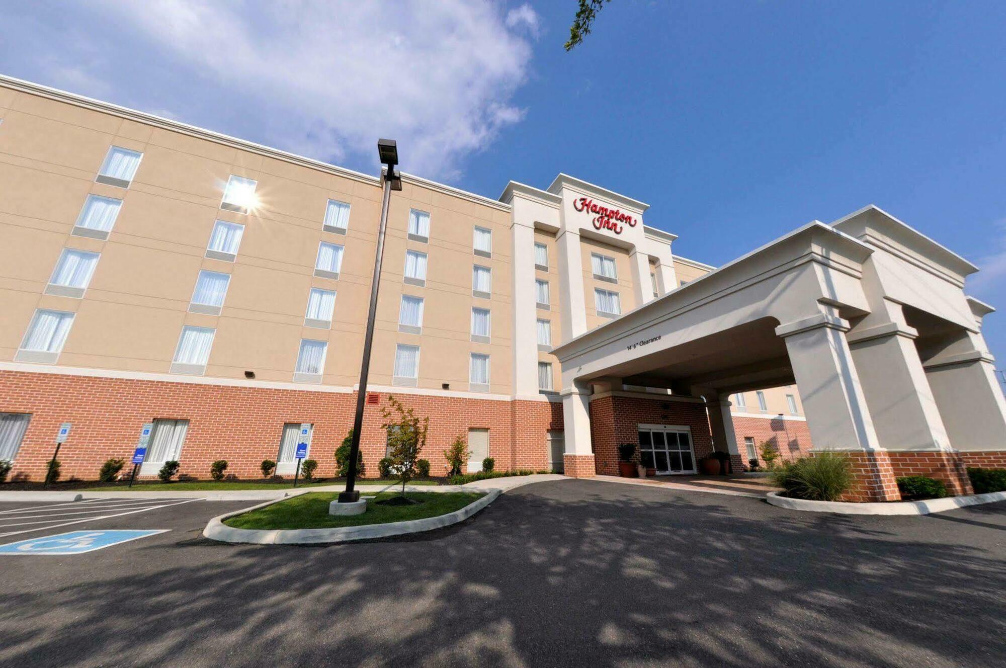 Hampton Inn Richmond - South Exterior photo