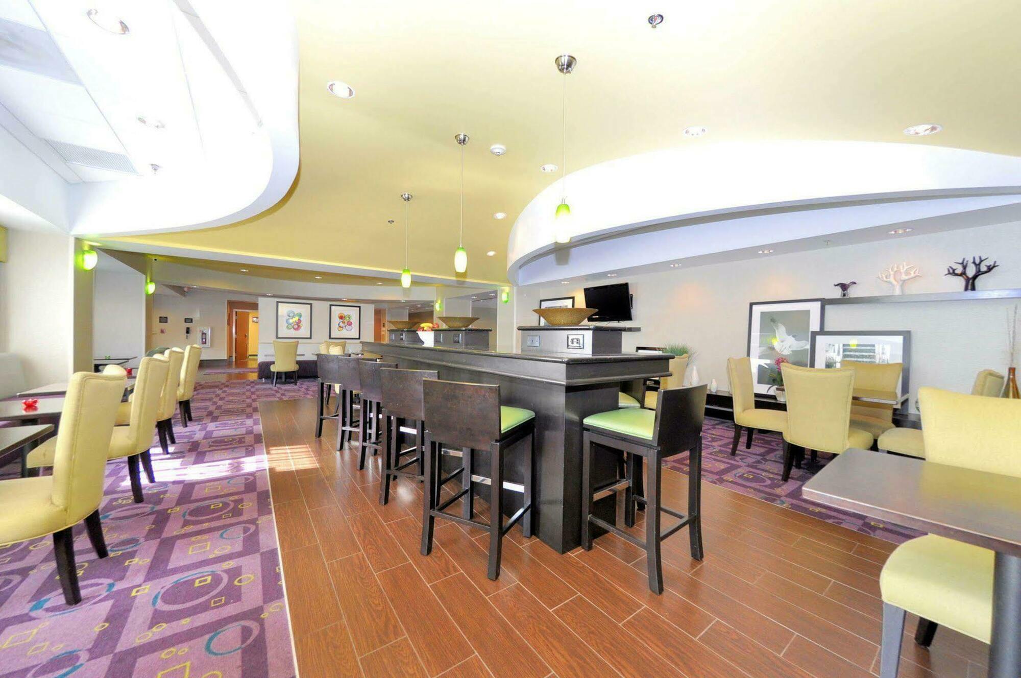 Hampton Inn Richmond - South Restaurant photo